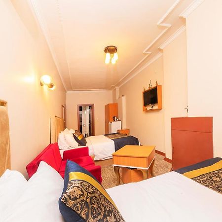 Vefa Hotel&Suites Истанбул Екстериор снимка